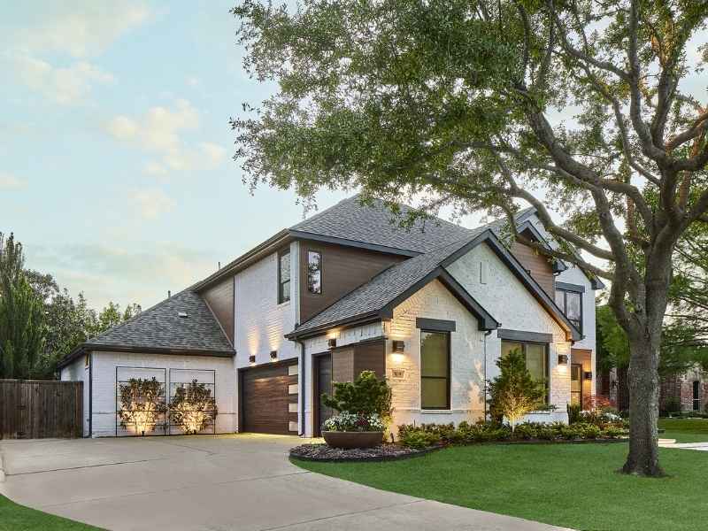 Our luxury custom home builders only work with top-notch manufacturers.